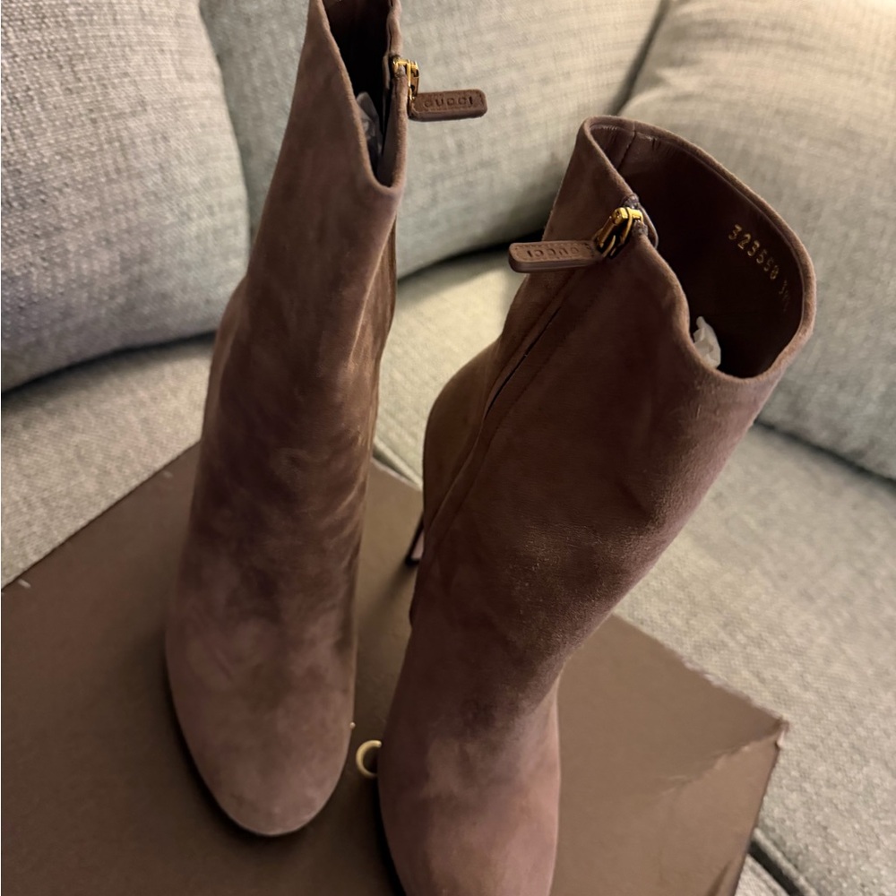 Gucci Women's Taupe Suede Heeled Boots - Picture 4 of 5